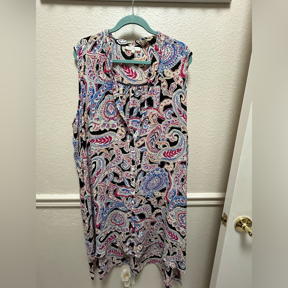 Spense Paisly High Low Top